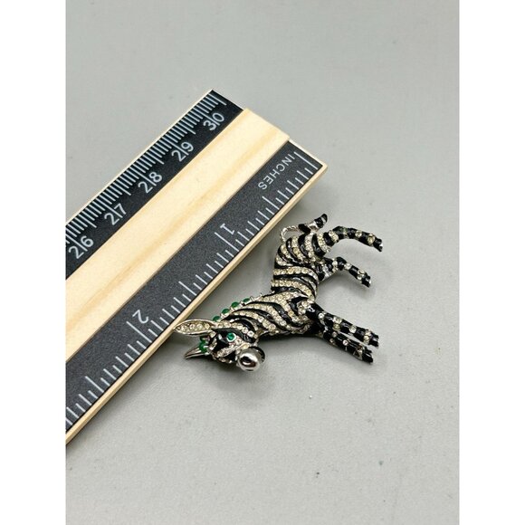 Vintage Ciner Zebra Donkey Brooch with Crystal Rhinestones & Green Accents - Picture 7 of 7